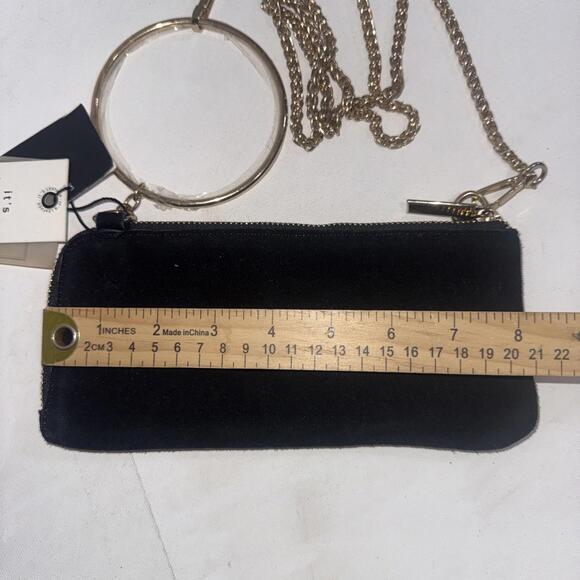 ZARA Black Leather Minimalist Old Money Gold Chain Clutch Crossbody Wristlet New - Picture 6 of 13